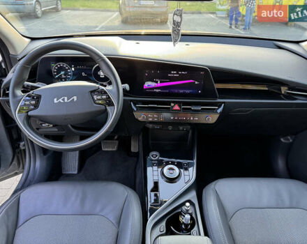 Сірий Кіа Niro, об'ємом двигуна 0 л та пробігом 49 тис. км за 22800 $, фото 11 на Automoto.ua
