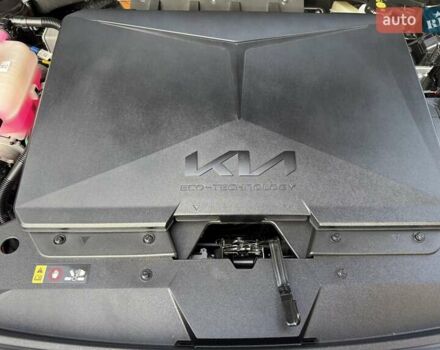 Сірий Кіа Niro, об'ємом двигуна 0 л та пробігом 42 тис. км за 25950 $, фото 43 на Automoto.ua