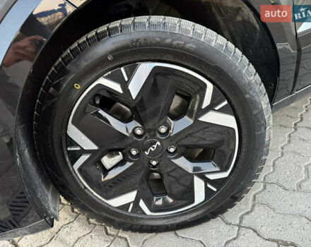 Серый Киа Niro, объемом двигателя 0 л и пробегом 80 тыс. км за 23750 $, фото 30 на Automoto.ua