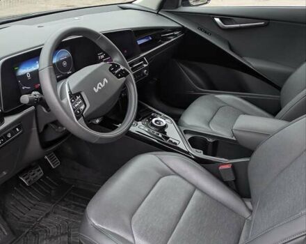 Серый Киа Niro, объемом двигателя 0 л и пробегом 29 тыс. км за 25900 $, фото 3 на Automoto.ua
