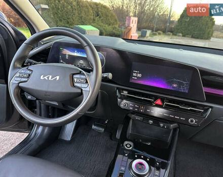 Серый Киа Niro, объемом двигателя 0 л и пробегом 80 тыс. км за 23750 $, фото 77 на Automoto.ua