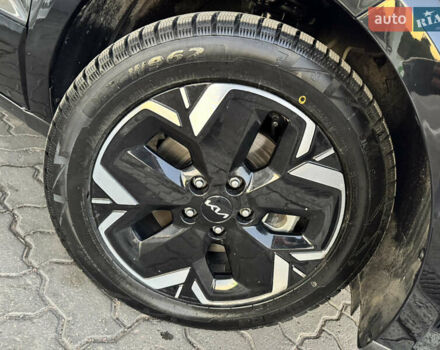 Серый Киа Niro, объемом двигателя 0 л и пробегом 80 тыс. км за 23750 $, фото 43 на Automoto.ua