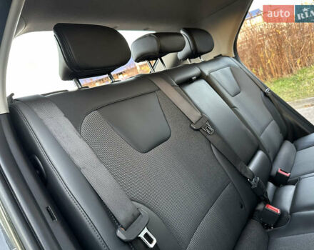 Серый Киа Niro, объемом двигателя 0 л и пробегом 80 тыс. км за 23750 $, фото 92 на Automoto.ua