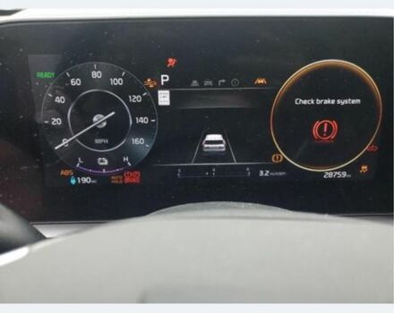 Серый Киа Niro, объемом двигателя 0 л и пробегом 46 тыс. км за 13500 $, фото 5 на Automoto.ua