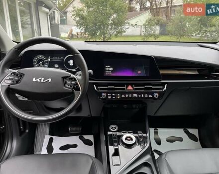Сірий Кіа Niro, об'ємом двигуна 0 л та пробігом 19 тис. км за 22000 $, фото 5 на Automoto.ua