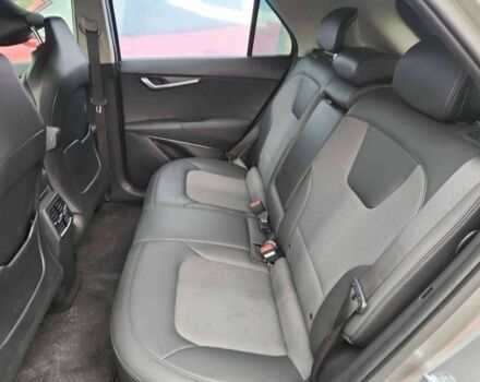 Сірий Кіа Niro, об'ємом двигуна 0 л та пробігом 59 тис. км за 10700 $, фото 7 на Automoto.ua