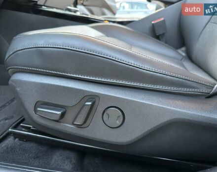 Серый Киа Niro, объемом двигателя 0 л и пробегом 80 тыс. км за 23750 $, фото 59 на Automoto.ua