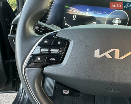 Серый Киа Niro, объемом двигателя 0 л и пробегом 80 тыс. км за 23750 $, фото 66 на Automoto.ua