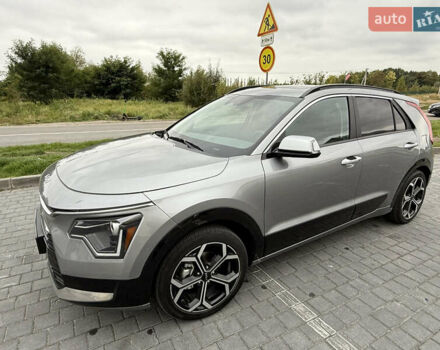 Сірий Кіа Niro, об'ємом двигуна 1.58 л та пробігом 52 тис. км за 23700 $, фото 3 на Automoto.ua