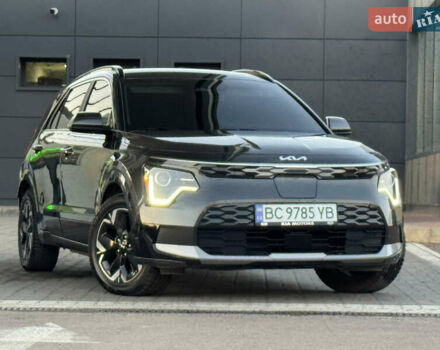 Серый Киа Niro, объемом двигателя 0 л и пробегом 80 тыс. км за 23750 $, фото 2 на Automoto.ua