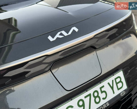 Серый Киа Niro, объемом двигателя 0 л и пробегом 80 тыс. км за 23750 $, фото 46 на Automoto.ua