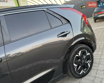 Серый Киа Niro, объемом двигателя 0 л и пробегом 80 тыс. км за 23750 $, фото 54 на Automoto.ua