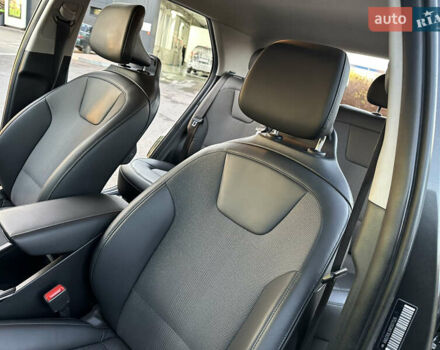 Серый Киа Niro, объемом двигателя 0 л и пробегом 80 тыс. км за 23750 $, фото 61 на Automoto.ua