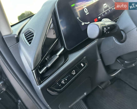 Серый Киа Niro, объемом двигателя 0 л и пробегом 80 тыс. км за 23750 $, фото 64 на Automoto.ua