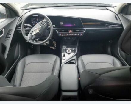Серый Киа Niro, объемом двигателя 0 л и пробегом 46 тыс. км за 13500 $, фото 6 на Automoto.ua