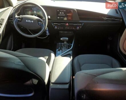 Сірий Кіа Niro, об'ємом двигуна 1.58 л та пробігом 8 тис. км за 8500 $, фото 7 на Automoto.ua