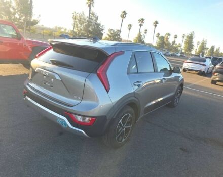 Серый Киа Niro, объемом двигателя 0 л и пробегом 10 тыс. км за 25000 $, фото 4 на Automoto.ua