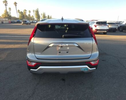 Серый Киа Niro, объемом двигателя 0 л и пробегом 10 тыс. км за 25000 $, фото 7 на Automoto.ua