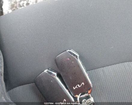 Серый Киа Niro, объемом двигателя 0 л и пробегом 2 тыс. км за 13800 $, фото 8 на Automoto.ua