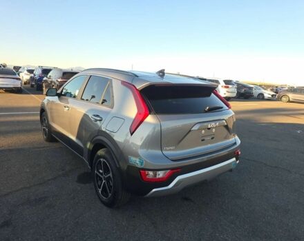 Серый Киа Niro, объемом двигателя 0 л и пробегом 10 тыс. км за 25000 $, фото 3 на Automoto.ua