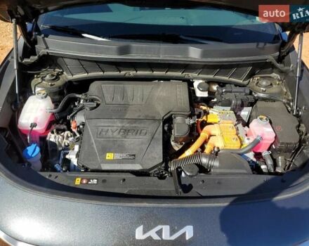 Сірий Кіа Niro, об'ємом двигуна 1.58 л та пробігом 8 тис. км за 8500 $, фото 11 на Automoto.ua
