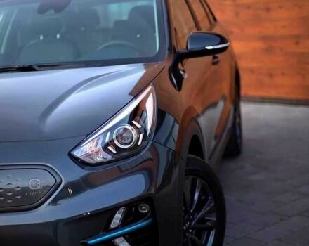 Сірий Кіа Niro, об'ємом двигуна 0 л та пробігом 67 тис. км за 15000 $, фото 4 на Automoto.ua