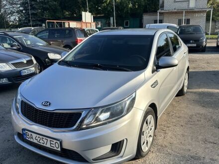 Серый Киа Niro, объемом двигателя 1.4 л и пробегом 227 тыс. км за 6501 $, фото 1 на Automoto.ua