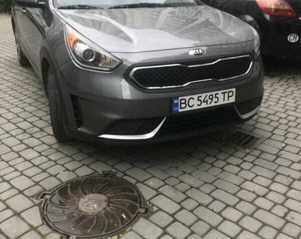 Серый Киа Niro, объемом двигателя 1.58 л и пробегом 136 тыс. км за 14500 $, фото 1 на Automoto.ua
