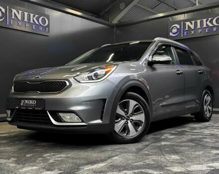 Сірий Кіа Niro, об'ємом двигуна 1.6 л та пробігом 213 тис. км за 14000 $, фото 1 на Automoto.ua