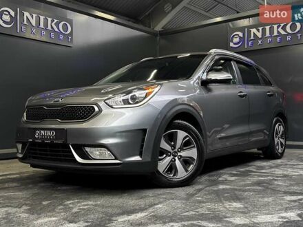 Кіа Niro 2017 у Києві на Automoto.ua Сірий Кіа Niro, об'ємом двигуна 1.6 л та пробігом 213 тис. км за 14000 $, фото 1 на Automoto.ua