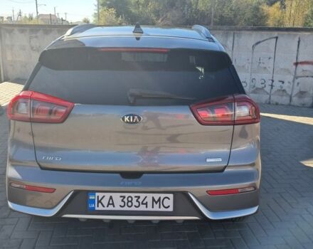 Серый Киа Niro, объемом двигателя 1.6 л и пробегом 200 тыс. км за 14600 $, фото 1 на Automoto.ua