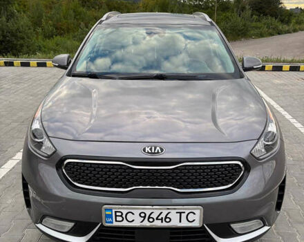Серый Киа Niro, объемом двигателя 1.6 л и пробегом 144 тыс. км за 17300 $, фото 1 на Automoto.ua