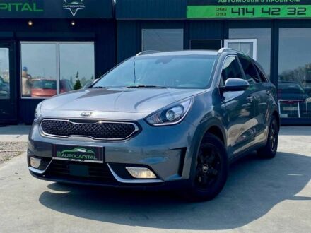 Кіа Niro 2017 у Києві на Automoto.ua Сірий Кіа Niro, об'ємом двигуна 1.6 л та пробігом 139 тис. км за 15990 $, фото 1 на Automoto.ua