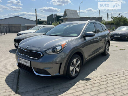 Серый Киа Niro, объемом двигателя 1.6 л и пробегом 94 тыс. км за 15600 $, фото 1 на Automoto.ua