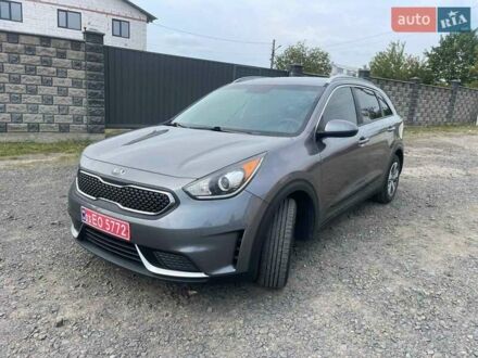 Киа Niro 2017 в Лубнах на Automoto.ua Серый Киа Niro, объемом двигателя 1.58 л и пробегом 140 тыс. км за 15800 $, фото 1 на Automoto.ua