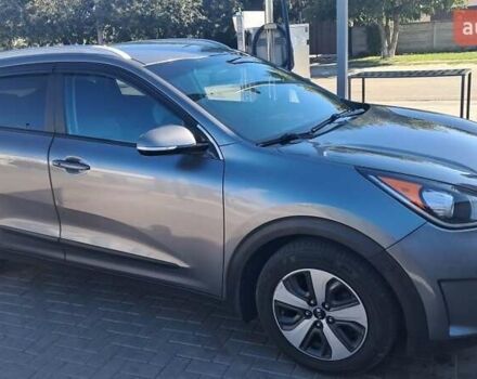 Серый Киа Niro, объемом двигателя 1.6 л и пробегом 200 тыс. км за 14600 $, фото 1 на Automoto.ua