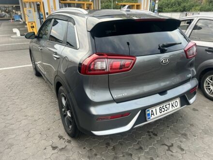 Киа Niro 2017 в Киеве на Automoto.ua Серый Киа Niro, объемом двигателя 0 л и пробегом 86 тыс. км за 17000 $, фото 1 на Automoto.ua