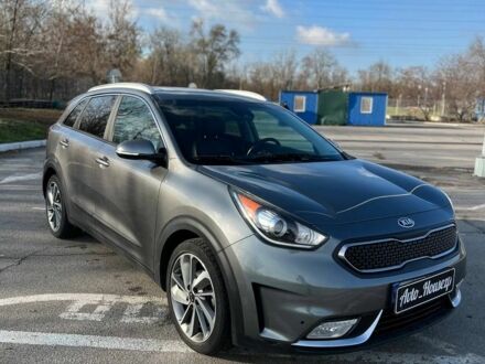 Сірий Кіа Niro, об'ємом двигуна 0 л та пробігом 101 тис. км за 16500 $, фото 1 на Automoto.ua