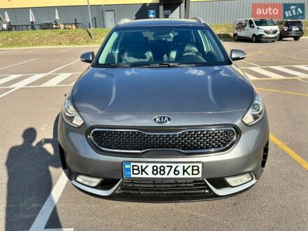 Серый Киа Niro, объемом двигателя 1.58 л и пробегом 108 тыс. км за 16500 $, фото 1 на Automoto.ua