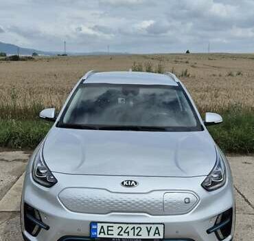 Сірий Кіа Niro, об'ємом двигуна 0 л та пробігом 116 тис. км за 18300 $, фото 1 на Automoto.ua