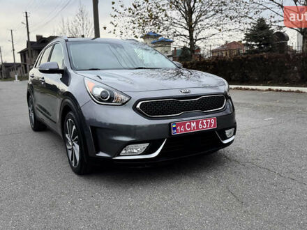 Серый Киа Niro, объемом двигателя 1.58 л и пробегом 111 тыс. км за 17400 $, фото 1 на Automoto.ua