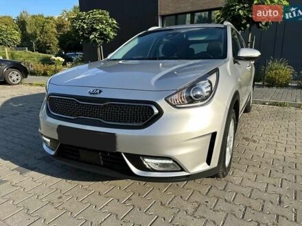 Серый Киа Niro, объемом двигателя 1.59 л и пробегом 77 тыс. км за 15200 $, фото 1 на Automoto.ua