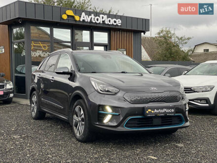 Сірий Кіа Niro, об'ємом двигуна 0 л та пробігом 154 тис. км за 18300 $, фото 1 на Automoto.ua