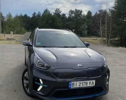 Серый Киа Niro, объемом двигателя 0 л и пробегом 127 тыс. км за 18799 $, фото 1 на Automoto.ua