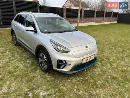 Серый Киа Niro, объемом двигателя 0 л и пробегом 103 тыс. км за 17700 $, фото 1 на Automoto.ua