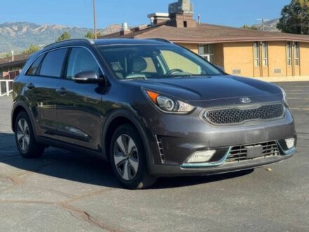 Серый Киа Niro, объемом двигателя 1.6 л и пробегом 34 тыс. км за 8800 $, фото 1 на Automoto.ua