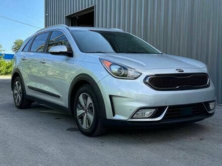 Серый Киа Niro, объемом двигателя 1.6 л и пробегом 44 тыс. км за 13200 $, фото 1 на Automoto.ua