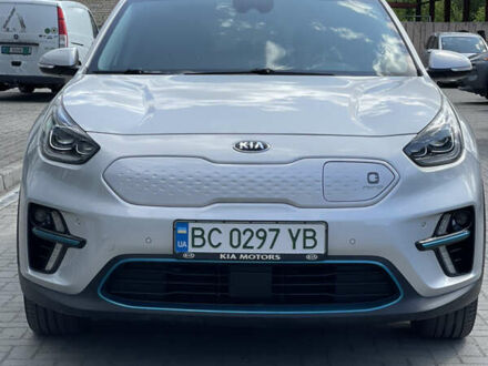 Киа Niro 2019 в Львове на Automoto.ua Серый Киа Niro, объемом двигателя 0 л и пробегом 77 тыс. км за 18999 $, фото 1 на Automoto.ua