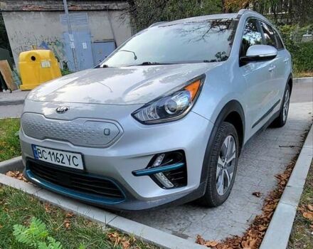 Серый Киа Niro, объемом двигателя 0 л и пробегом 245 тыс. км за 16499 $, фото 1 на Automoto.ua