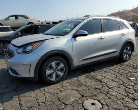 Сірий Кіа Niro, об'ємом двигуна 0 л та пробігом 83 тис. км за 3600 $, фото 1 на Automoto.ua